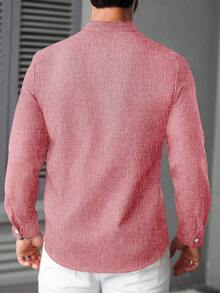 Manfinity CasualCool 男士纯色立领长袖纽扣休闲衬衫 - 中紫紅色 - 查看 2