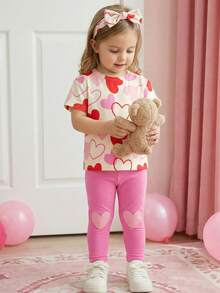 SHEIN 奶油白和亮粉色，可爱爱心图案印花，充满节日气息，适合年轻女孩的休闲舒适柔软圆领短袖T恤和打底裤套装，适合日常穿着、度假、情人节、春夏穿搭。 - 彩色 - 查看 7