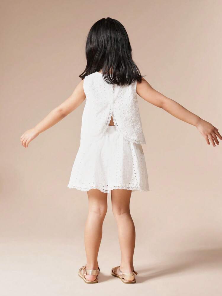 レーストリム付きアイレットタンクトップとスカートセット