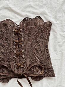 Soleia 加大码欧美年轻度假性感前卫无肩带蕾丝双层紧身胸衣上衣，镂空刺绣连体衣，ins 白色夜店女装，夏季，度假女装，假日女装，海滩女装，狂欢节。 - 棕色 - 查看 7