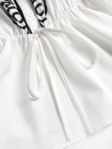 GlowEve Chemisier élégant et vintage pour femmes, style princesse, col rond, taille cintrée, ouverture devant, imprimé placé, amincissant, décontracté, pour le travail ou les vacances, jeune et gracieux, printemps/été - Blanc - Voir 4
