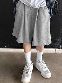 DAZY Quần short ống rộng 5" có dây rút màu trơn dành cho nữ có túi ở eo - Màu Xám nhạt - Xem 2