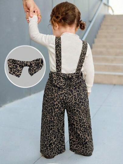 女婴豹纹牛仔宽松背带裤，带蝴蝶结装饰