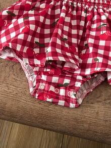 SHEIN 新生女宝宝可爱休闲假日粉色格子荷叶边吊带连体衣 - 彩色 - 查看 7