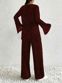 EURMUSE 2pcs Women Solid Color Crew Neck Flared Sleeve Top And Casual Pants Set, Autumn - Burgundy - View 2