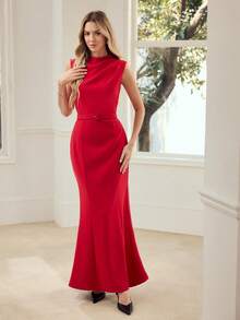 MOTF PREMIUM WOMEN'S PLEATED FISH TAIL HEM DRESS - Red - View 1