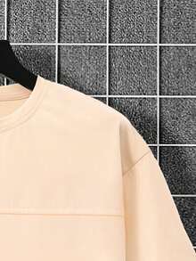 Manfinity Homme Men's Casual Patch Detail Drop Shoulder T-Shirt And Shorts Set, Summer - Apricot - View 6