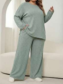 SHEIN CURVE+ Bộ đồ 2 món cỡ lớn, kiểu dáng thường ngày, màu trơn: áo và quần. - màu xanh lá - Xem 5