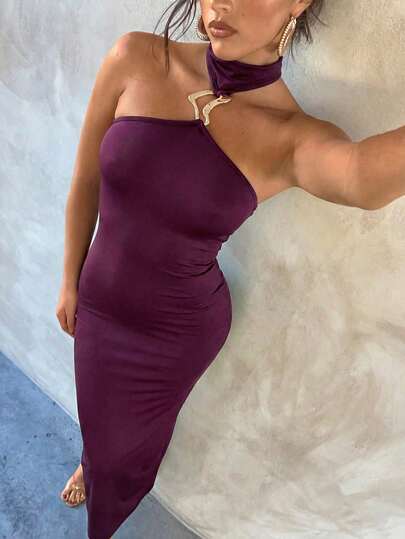 Aloruh Women's Elegant Sexy Backless Halter Dress Valentine's Day  Valentine Outfits For Women   Valentines Day Dress  Valentine's Day Outfit  Valentine Clothes  Valentine's Day Dress Burgundy Dress  Burgundy Formal Dress For Women  Wine Red Dress Marsala Dress Summer Summer Outfits Summer Clothes Beach Outfits For Woman  Beach Vacation Vacation Outfits Woman Boho  Tropical Vacation Woman Clothe Concert Outfit Women Rave Outfits Festival Country Concert Outfit Ibiza Outfits Nashville Outfits Western Wear Women Western Boho Streetwear Tropical Gyaru Deep Purple Halter-Neck Long Dress With Uniquely Shaped Metal Rings – A Sexy And Romantic Look Perfect For A Date