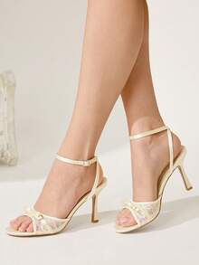 CUCCOO CHICEST 女士时尚蝴蝶结装饰搭扣设计高跟凉鞋，适合日常穿着 - 黃色 - 查看 4