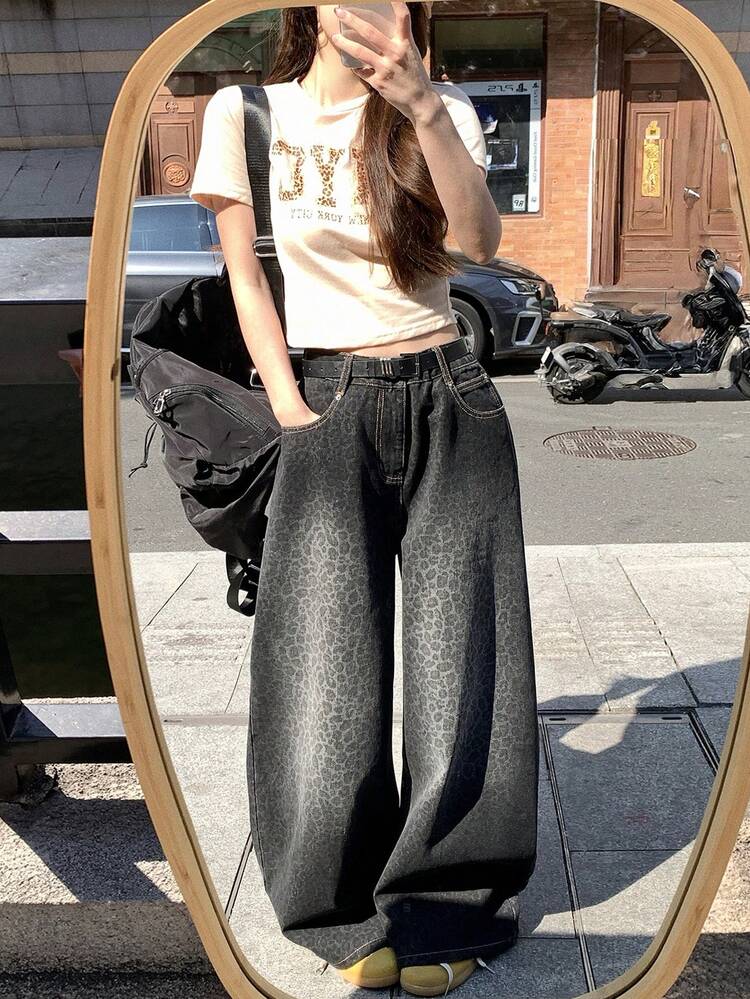 Women's Loose Fit All-Over Leopard Print Korean Style Casual Wide Leg Jeans