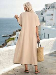 SHEIN Holidaya 女士休闲宽松纯棉V领撞色口袋连衣裙，适合度假穿着 - 杏色 - 查看 2