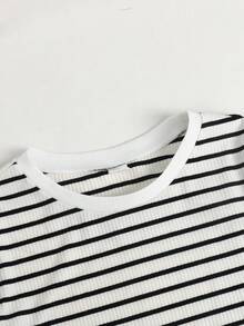 Conjunto de 2 piezas de camiseta de cuello redondo a rayas negras y blancas y pantalones para niñas preadolescentes - Blanco y Negro - Ver 4