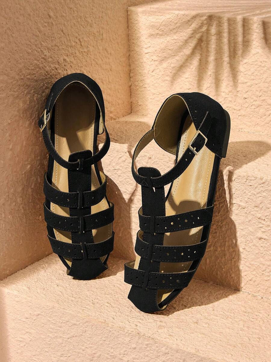 HighSole 25款春夏新款镂空编织圆头复古设计平底女鞋 - 黑色 - 查看 1