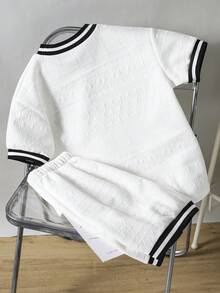 SHEIN 2pcs Kids Sports Outfit,Summer Casual Short Sleeve T-Shirt And Shorts Set,White Back-To-School Collegiate Style Round Neck,School Striped Trim Outfit - White - View 2
