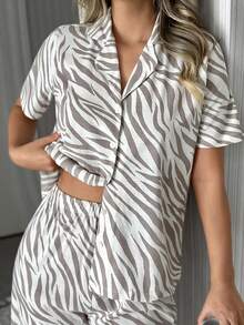 SHEIN Women Cotton 2 Pcs Button Front Detail Leopart Pattern Short Sleeved Shirt&Long Pants Homewear Lounge Set - Multicolor - View 4