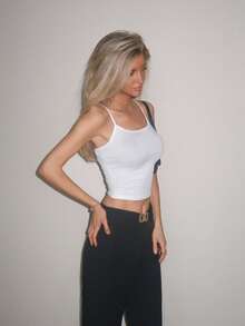 Sydney Algeri Camiseta ajustada para mujer, de ajuste ceñido, top sin mangas para capas, estilo Y2K - Blanco - Ver 5