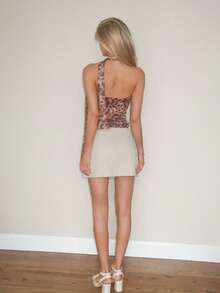 Sydney Algeri 春夏设计蝴蝶结系带性感开衩A字迷你裙女士 - 杏色 - 查看 2