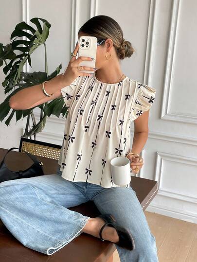 Boho Mama Maternity Clothes  Maternity Tops Pregnant Clothes   Vacation Sweet Blouse,Maternity Butterfly Print Round Neck Cap Sleeve Cute Blouse,Sweet Butterfly Print Pleated Loose Apricot Maternity Shirt ,Summer Outfit Women,Vacation Outfits Women
