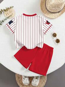 SHEIN 2件套男童休闲时尚经典Y2K风格短袖T恤短裤套装，英文“BOSTON”字样，92号，运动宽松舒适，适合春夏穿着。 - 彩色 - 查看 4