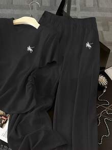 SHEIN 2pcs Women Embroidered Round Neck Short Sleeve Top And Elastic Waist Long Pants Set - Black - View 5