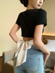 FRIFUL Áo thun nữ cổ tròn chấm bi phối nơ sau lưng, kiểu dáng gợi cảm, ngọt ngào. - màu đen - Xem 6