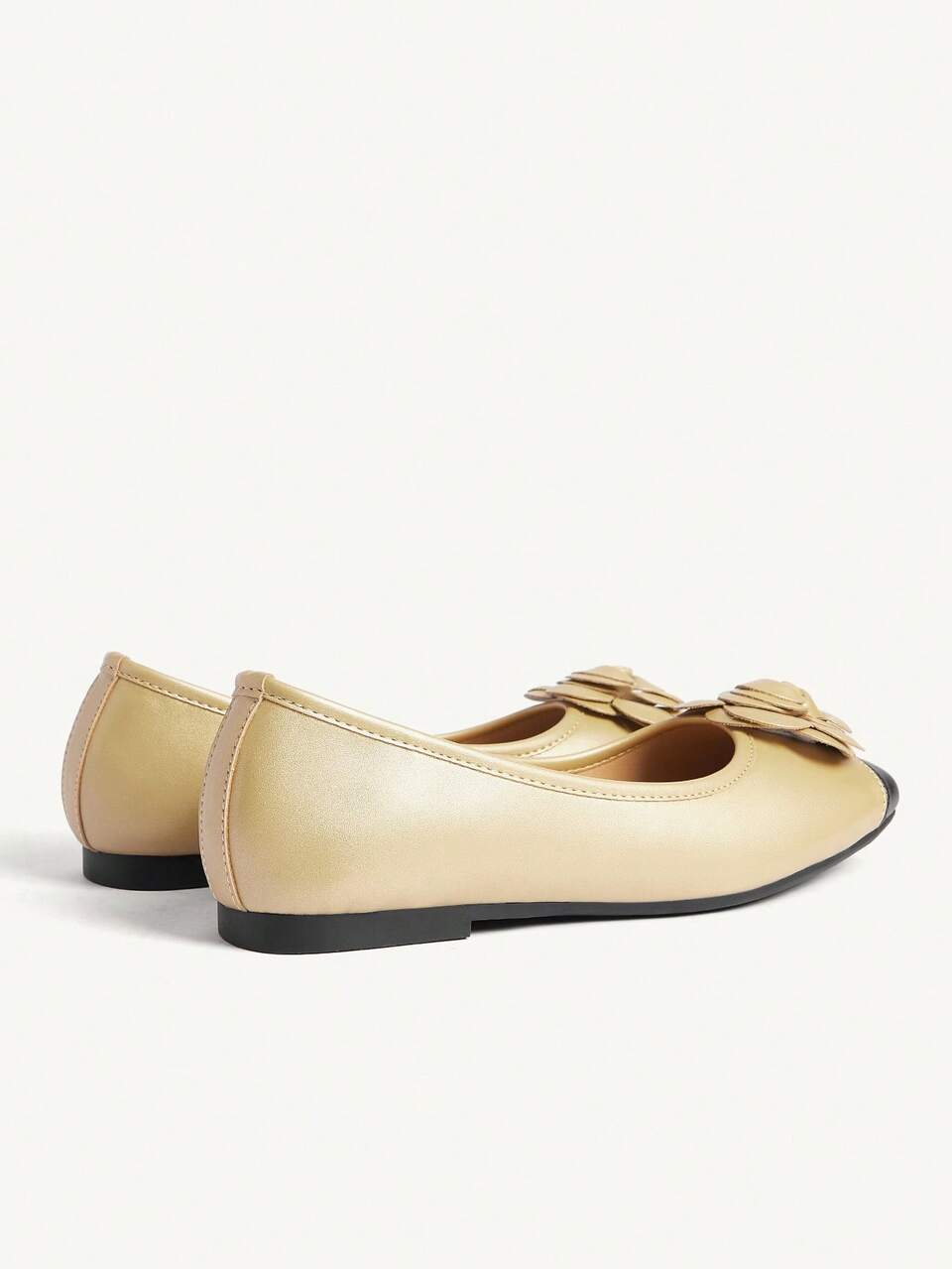CUCCOO CHICEST Women's Elegant Commuter Flats With 3D Flower Decor Valentine's Day Elegant Shoes