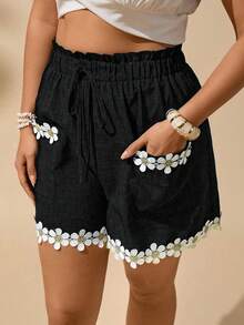 EMERY ROSE Quần short dáng rộng, chất liệu giả denim, cỡ lớn, họa tiết hoa cúc, cạp chun, dây rút trang trí, có túi thật, thích hợp mặc đi chơi, đi làm, dự tiệc hoặc hẹn hò. - màu đen - Xem 7