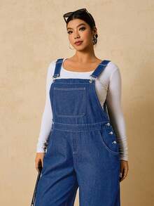 SHEIN PETITE CURVE 大码女式纽扣口袋阔腿宽松休闲背带连体裤 时尚大码深蓝色牛仔背带裤，适合日常穿着，宽松版型，功能性口袋，经典设计，冬季、圣诞节、新年、感恩节、通勤、度假、毕业典礼、时尚Y2K、可爱街头风、派对、婚礼、优雅商务休闲女式宽松牛仔背带裤，圣诞节牛仔背带裤 - 中等水洗藍 - 查看 7