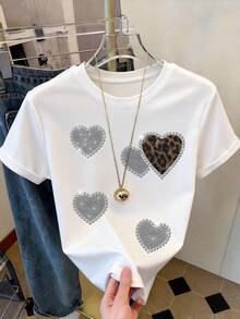 Resyla 豹纹爱心图案镶钻休闲女式短袖圆领T恤，送朋友的礼物 - 白色 - 查看 3