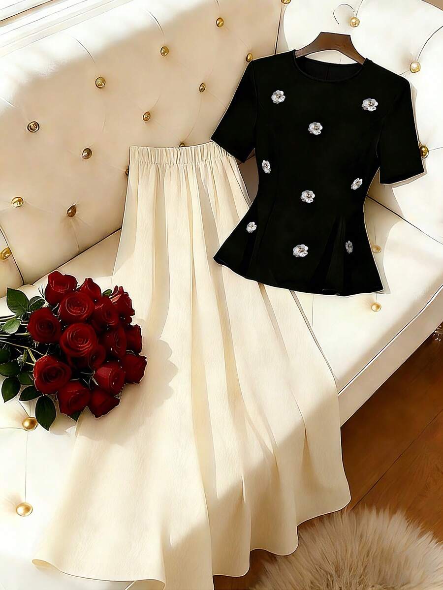 Franclia Romantic French Style Small Fragrance Black Apricot Color Contrast Suit, Black Waist Slimming Heavy Sequin Embroidered Flower Top + Apricot Textured Skirt Two-Piece Set, Elegant Temperament Gold Style Small Fragrance Suitable For Date Parties, Afternoon Tea, Daily Casual Commuting Wear - Black - View 1