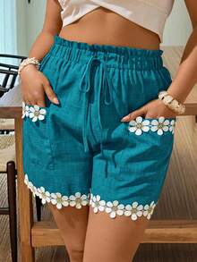 EMERY ROSE 大码仿牛仔布梭织面料，雏菊花边装饰，宽松阔腿，松紧腰带，抽绳设计，真口袋，休闲短裤，适合外出、通勤、聚会、约会 - 水鴨藍 - 查看 4