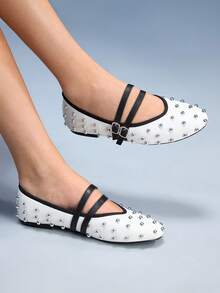 CUCCOO GRLICON Women's Rivet Decor Buckle Flat Loafers Valentine's Day - White - View 2