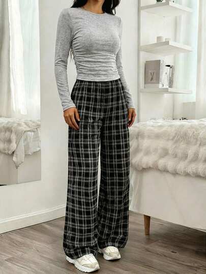 SHEIN Teen Girls Casual Plaid Pants With Waist Pleats & Long Sleeve Top, Leisure Outfit