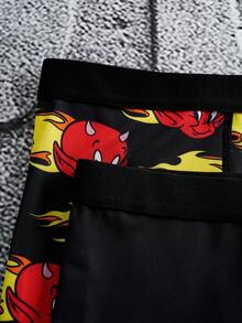 HOT STUFF X SHEIN Quần lót boxer in hình quỷ hoạt hình mềm mại thoáng khí thoải mái cho nam - màu đen - Xem 3