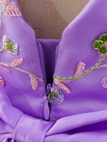 Glamorique Kids 少女紫色蝴蝶结装饰V领露背刺绣优雅派对连衣裙，适合所有季节 - 紫色 - 查看 3