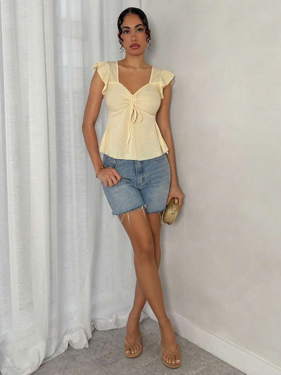 SHEIN Glamour 女士简约日常及度假条纹提花针织荷叶袖T恤，正面配有抽绳蝴蝶结，适合日常穿着及度假 - 淡黃色 - 查看 1