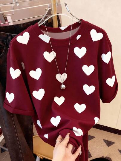 Resyla Heart Graphic Print Casual Women Short Sleeve Round Neck T-Shirt, Gift For Friends