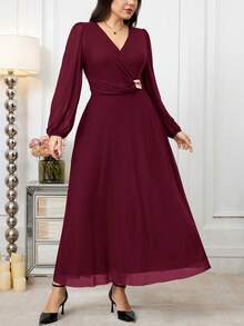 Modelyn Đầm thanh lịch cỡ lớn, màu trơn, tay raglan chéo, eo thắt - Màu Đỏ Sâu - Xem 3