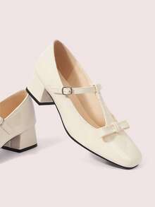 CUCCOO DOLLMOD 复古T字玛丽珍女鞋，展现女性气质，优雅蝴蝶结高跟鞋，方头法式漆皮鞋 - 米色 - 查看 2