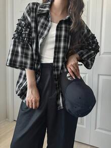 FRIFUL 女士休闲格子荷叶边衬衫，春夏款 - 黑與白 - 查看 4