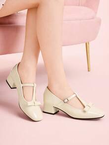 CUCCOO DOLLMOD 复古T字玛丽珍女鞋，展现女性气质，优雅蝴蝶结高跟鞋，方头法式漆皮鞋 - 米色 - 查看 4