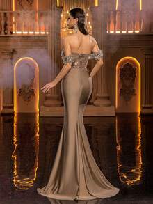 Glamrae 优雅奢华的串珠亮片花卉露肩褶皱鱼尾弹力针织泳装连衣裙，适合婚礼、派对、节日、晚宴（装饰繁复） - 咖啡棕 - 查看 4