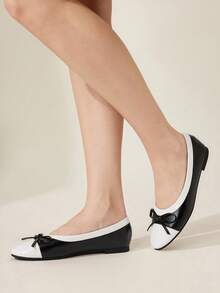 CUCCOO CHICEST 女士新款法式时尚蝴蝶结拼接圆头平底鞋，棕色休闲百搭轻便舒适简约优雅芭蕾舞鞋 - 黑與白 - 查看 7