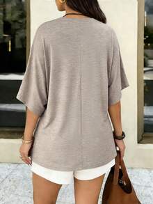 SHEIN VCAY Women's Plus Size Grey Summer Smart Casual Vacation Two Pieces Set,Flared 3/4 Batwing Sleeve T-Shirt & Shorts,Comfortable Daily Streetwear Outfit - Multicolor - View 2