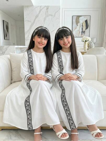 Girls' Traditional Arabic Clothing, White Printed Loose Abaya, Long Sleeve Robe With Floral Side Decoration, Suitable , Family Gatherings And Daily Wear, Spring/Autumn Kids Abaya Dress White Modest Dress For Girls Kids Arabic Dress Girls Modest Dress