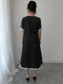Elenzga Women's Elegant Middle Eastern Print V-Neck Dress - Black - View 2