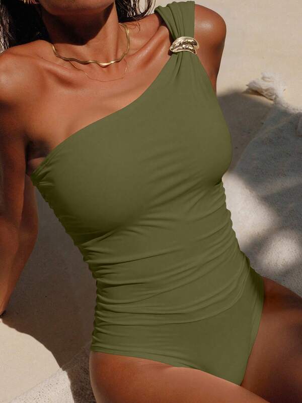 Swim Chiccia New Women's Swimsuit, Knitted High-End Elegant Solid White Single Oblique Shoulder Metal Accessory Waist Pleated One-Piece