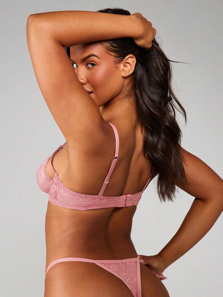 MISSGUIDED Lace Bralette With Underwire Support And Strappy Details For Intimate Comfort And Feminine Appeal