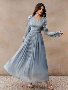 Anewsta 女士长款褶裥腰部闪亮优雅百搭连衣裙，春秋季款。饰有 3D 立体花朵装饰，肩部和袖口镶嵌水钻，设计精致奢华，适合派对、新年、圣诞节、情人节等场合。 - 藍色 - 查看 4